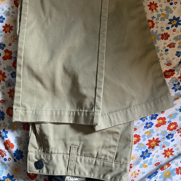 Volcom Boy's 12(26/12) VMonty Khaki Colored Straight Leg Chino Pants - Picture 4 of 5